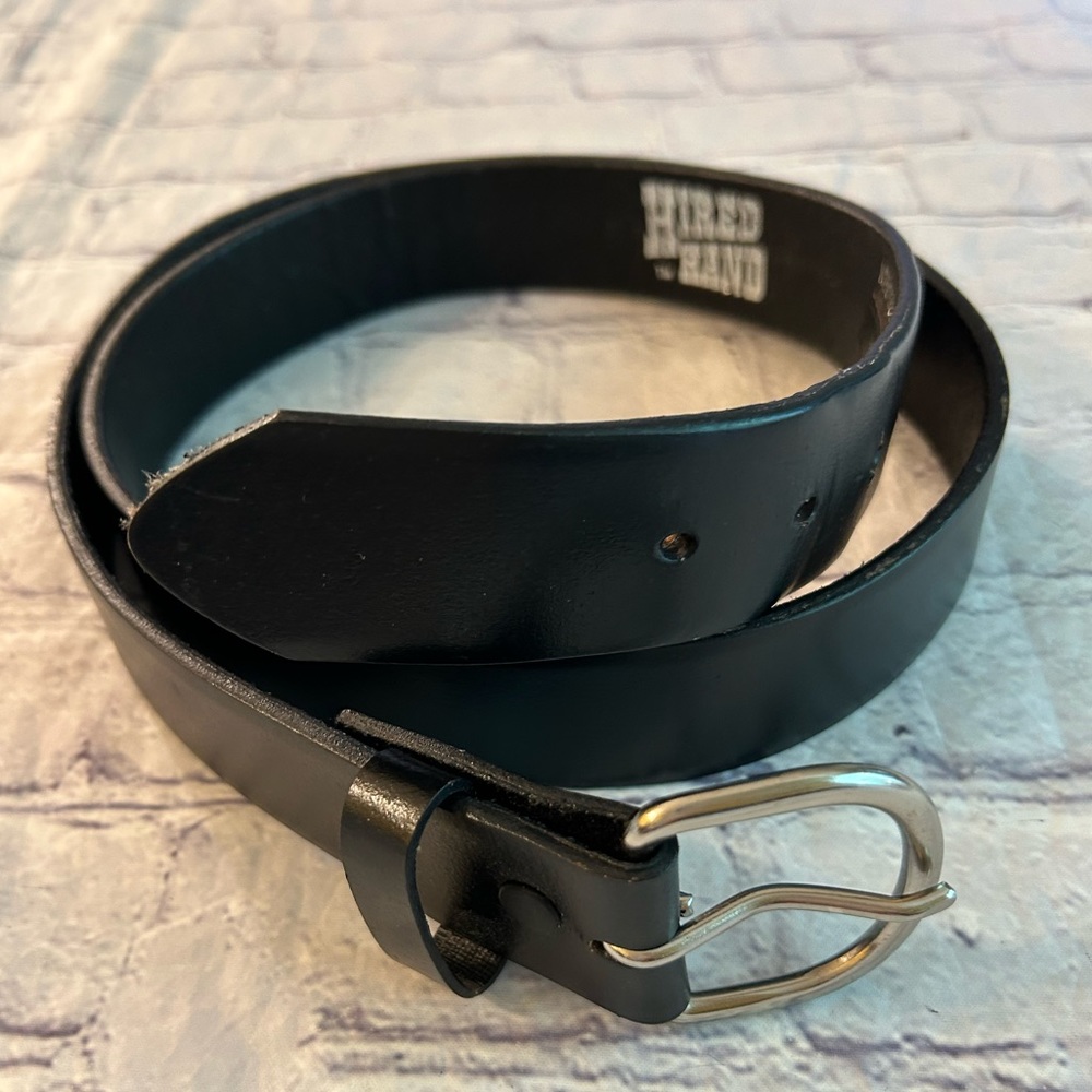 HIRED HAND GENUINE BONDED LEATHER MENS BLACK BELT SILVER TONE BUCKLE SIZE 44